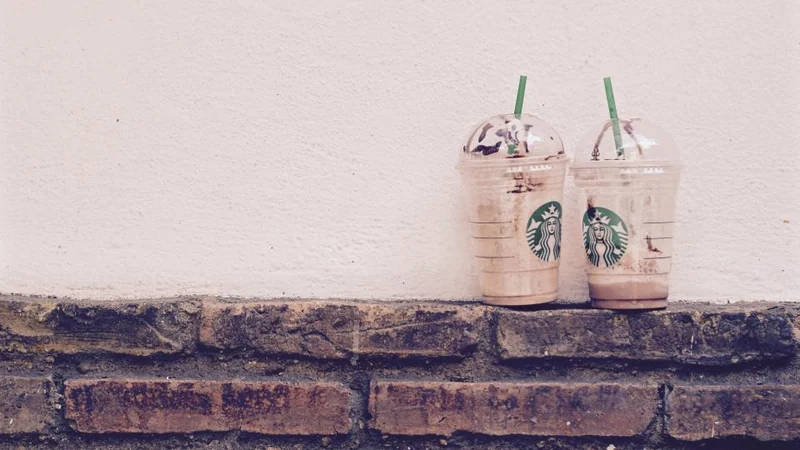 スタバで勉強するときにぴったりなお店とドリンクの話。